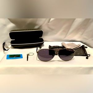 New In Case Police-Style Polorized/UV Ladies Sunglasses